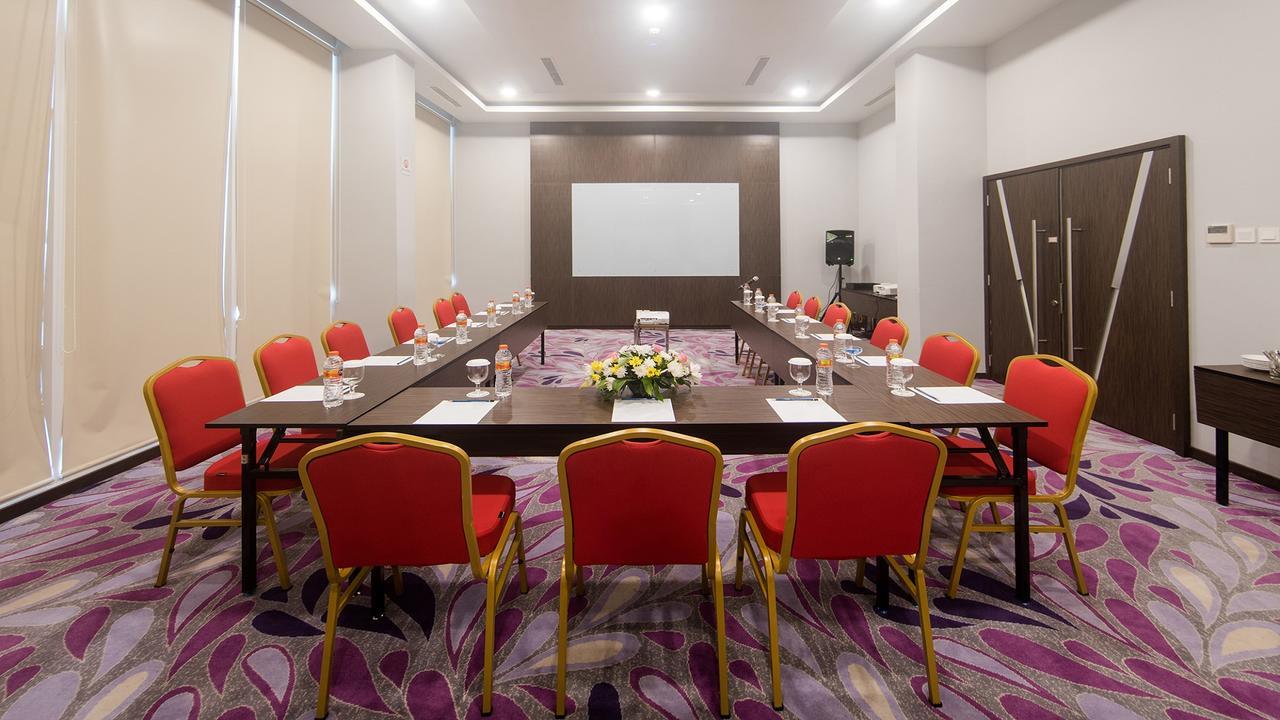 Bigland Hotel & Convention Sentul بوكور المظهر الخارجي الصورة
