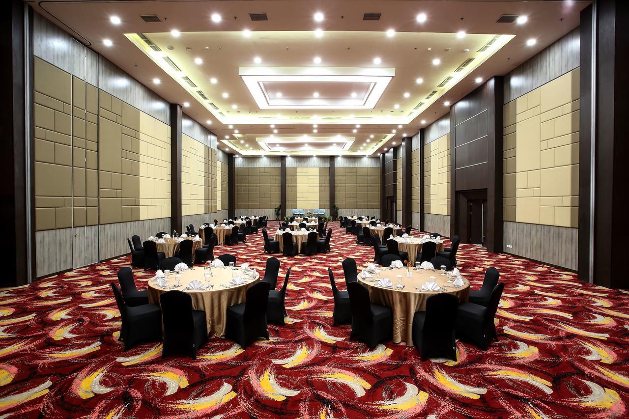 Bigland Hotel & Convention Sentul بوكور المظهر الخارجي الصورة