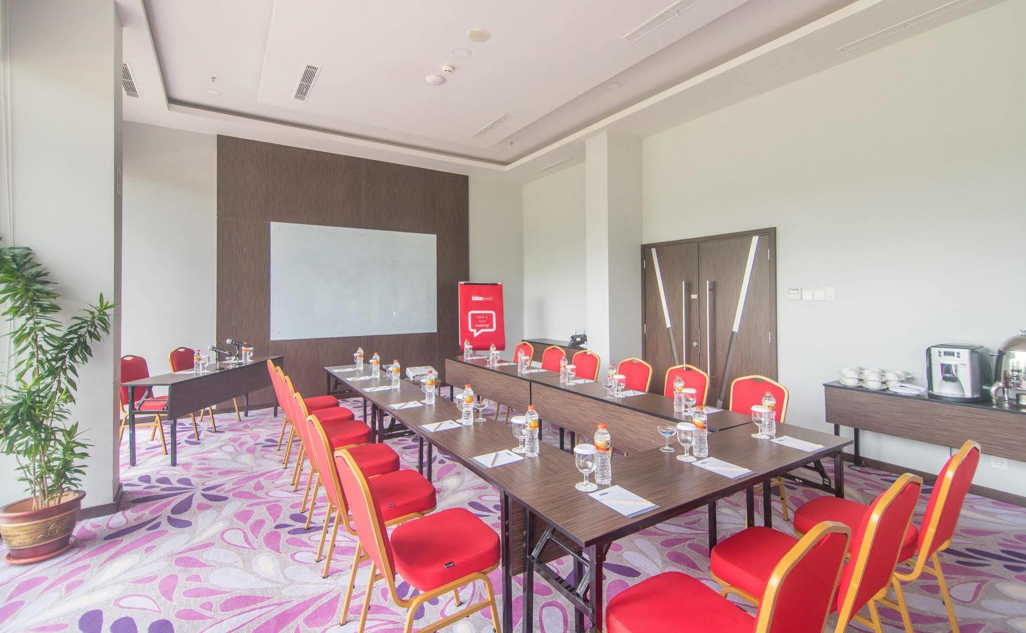 Bigland Hotel & Convention Sentul بوكور المظهر الخارجي الصورة