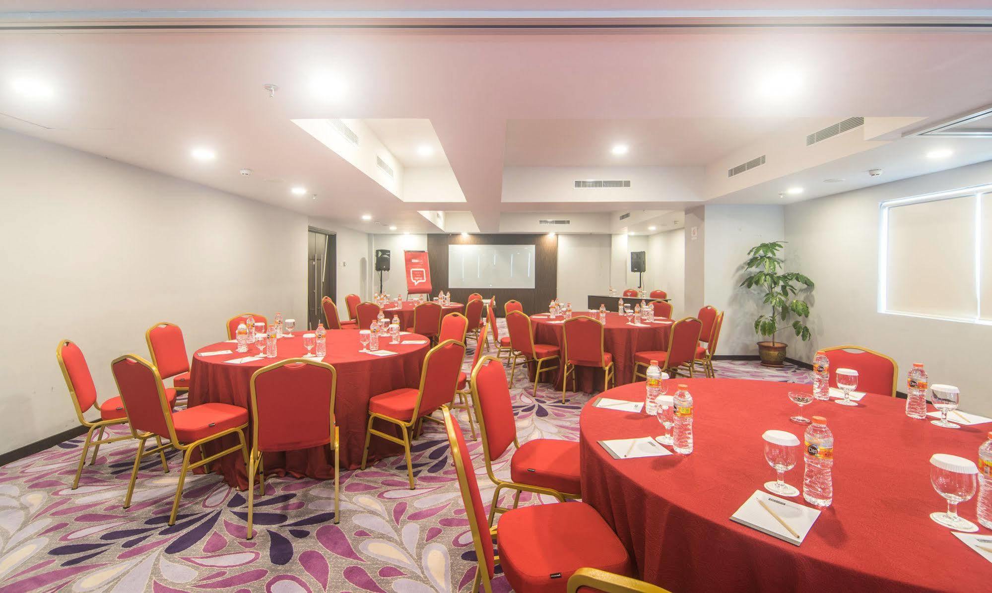 Bigland Hotel & Convention Sentul بوكور المظهر الخارجي الصورة