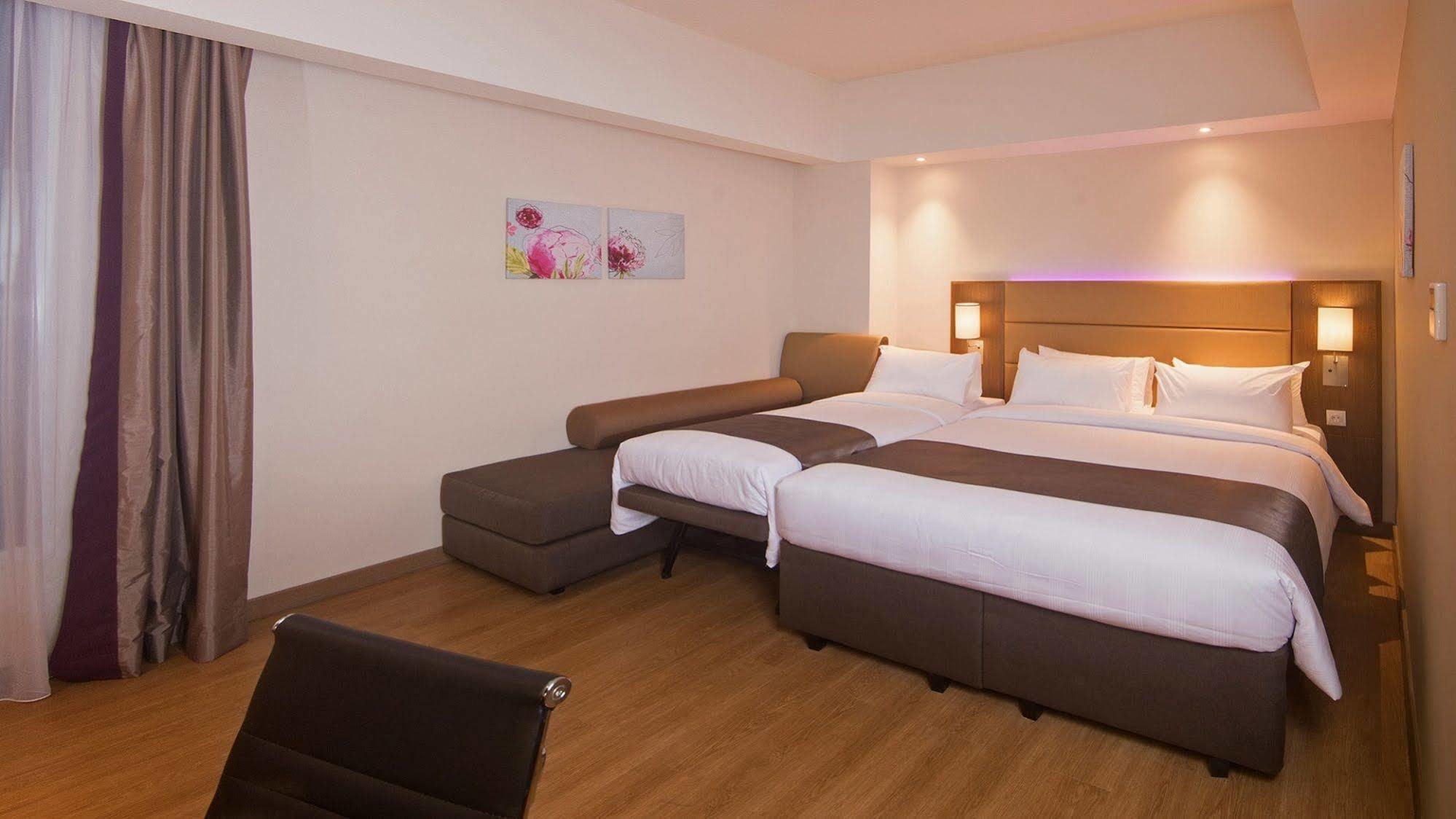 Bigland Hotel & Convention Sentul بوكور المظهر الخارجي الصورة