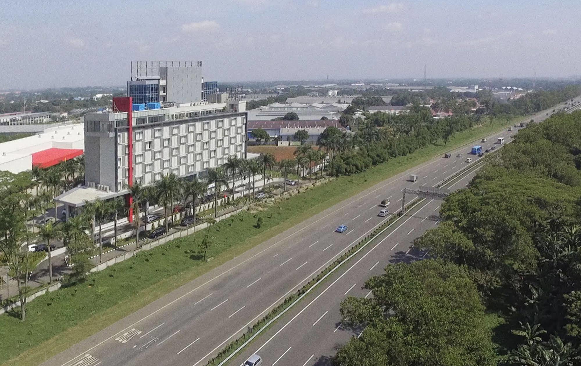 Bigland Hotel & Convention Sentul بوكور المظهر الخارجي الصورة