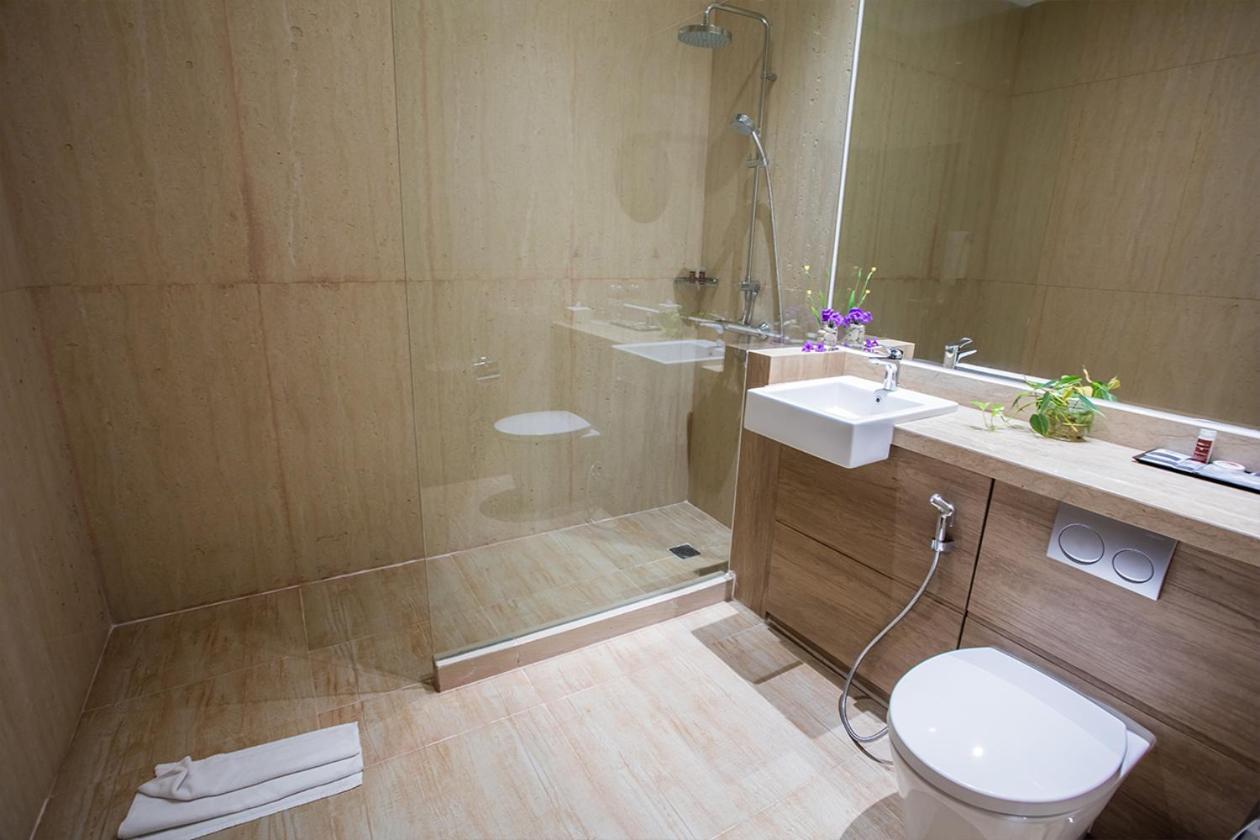 Bigland Hotel & Convention Sentul بوكور المظهر الخارجي الصورة